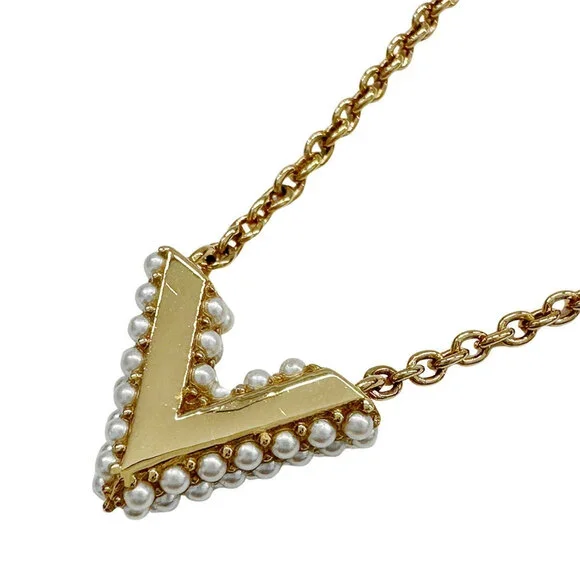 LOUIS VUITTON Gold Pearl Necklace - Picture 2 of 7